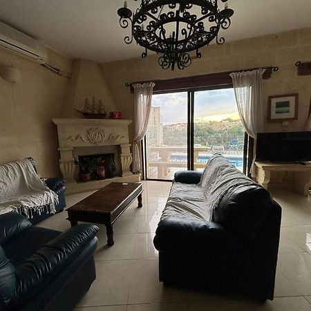 Gozo Island Escape Sleeps 4 With Private Bathroom Ghajn il-Kbira  Exterior foto