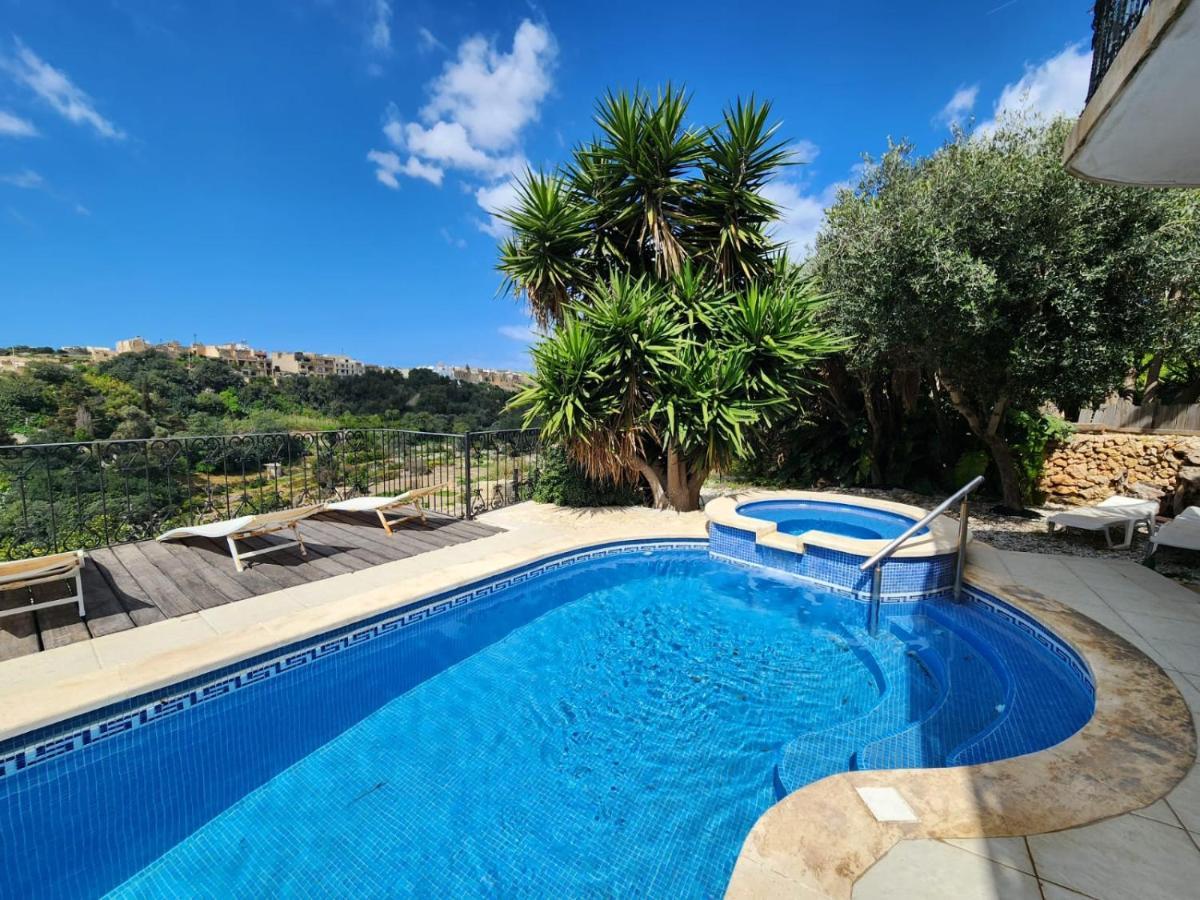 Gozo Island Escape Sleeps 4 With Private Bathroom Ghajn il-Kbira  Exterior foto